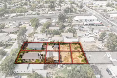 2761 32nd Avenue, Sacramento, CA 95824 - Photo 1