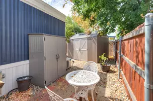 E Royalwood, Rancho Cordova, CA 95670 - Photo 29