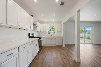 4613 B Parkway, Sacramento, CA 95823 - Photo 17