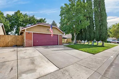 6209 Alpinespring Way, Elk Grove, CA 95758 - Photo 3