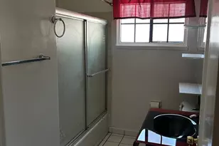 747 Oso St, Stockton, CA 95206 - Photo 13
