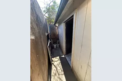 747 Oso Street, Stockton, CA 95206 - Photo 23