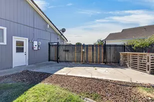 8601 Charente Way, Elk Grove, CA 95758 - Photo 49