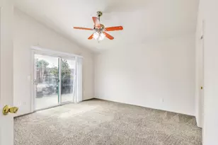 8274 Golden Park Ct, Sacramento, CA 95828 - Photo 31