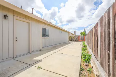8274 Golden Park Court, Sacramento, CA 95828 - Photo 43