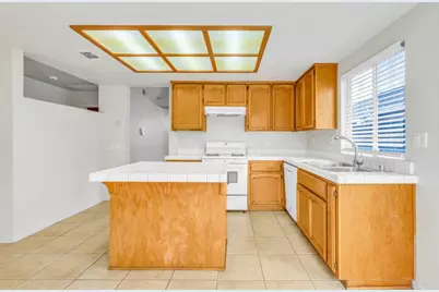8274 Golden Park Court, Sacramento, CA 95828 - Photo 19