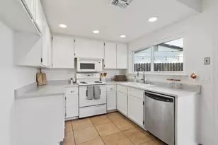 7468 St Tropez Way, Sacramento, CA 95842 - Photo 9