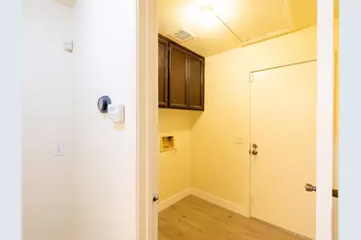 4872 Hinchman Way, Sacramento, CA 95823 - Photo 19
