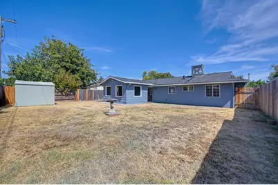 7012 Briggs Drive, Sacramento, CA 95828 - Photo 31