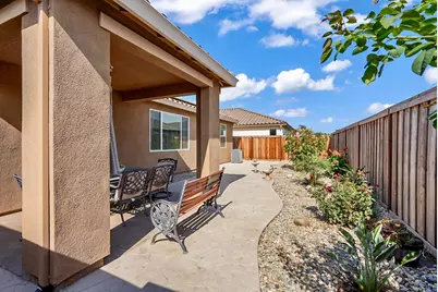 924 Somerset Way, Patterson, CA 95363 - Photo 23