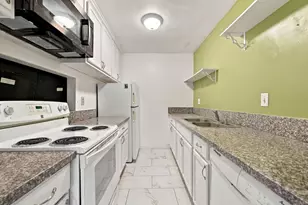 934 Carro Dr, Sacramento, CA 95825 - Photo 9