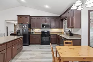 1028 Kensington Dr, Roseville, CA 95661 - Photo 15