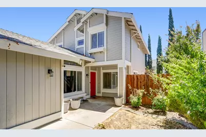 6932 Springmont Drive, Elk Grove, CA 95758 - Photo 13