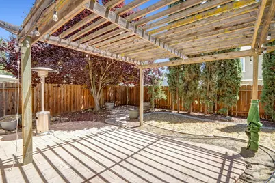 6932 Springmont Drive, Elk Grove, CA 95758 - Photo 45