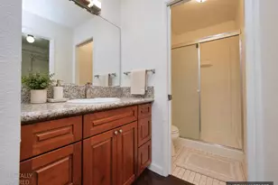 7229 Willow Wind Ct, Sacramento, CA 95828 - Photo 15