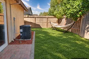 7229 Willow Wind Ct, Sacramento, CA 95828 - Photo 25
