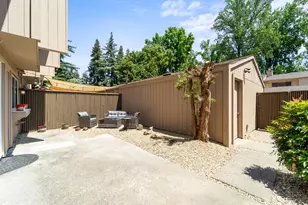 113 Hartnell Pl, Sacramento, CA 95825 - Photo 29
