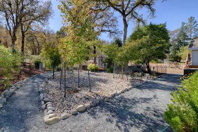 14090 Torrey Pines Drive, Auburn, CA 95602 - Photo 3
