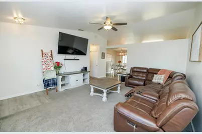2854 Robirds Lane, Riverbank, CA 95367 - Photo 5