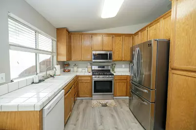2854 Robirds Lane, Riverbank, CA 95367 - Photo 11