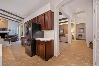 9421 Lakepoint Drive, Elk Grove, CA 95758 - Photo 13