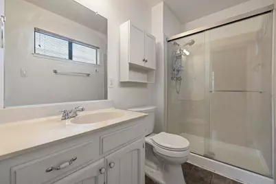 2423 W Elm Street, Lodi, CA 95242 - Photo 19
