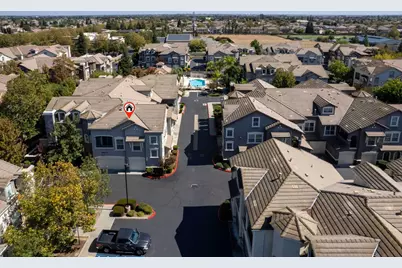 5501 Mezereon Lane, Elk Grove, CA 95757 - Photo 37