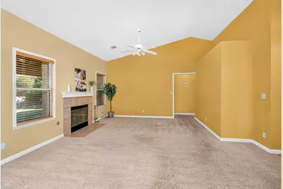 1427 Via Fraga, Gustine, CA 95322 - Photo 7