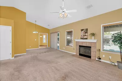 1427 Via Fraga, Gustine, CA 95322 - Photo 9