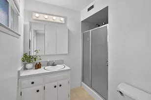 79 Malone Ct, Sacramento, CA 95820 - Photo 33