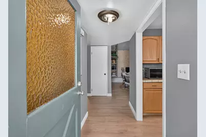 79 Malone Court, Sacramento, CA 95820 - Photo 25