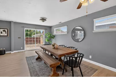 79 Malone Court, Sacramento, CA 95820 - Photo 13