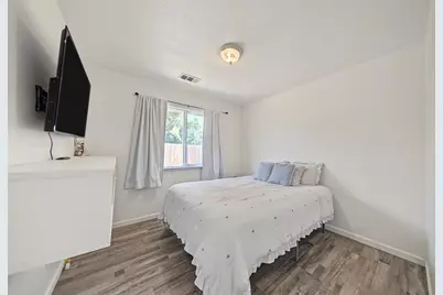 2637 W Acacia, Stockton, CA 95203 - Photo 23