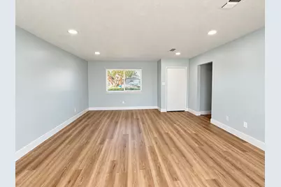 1565 Lark Street, Hanford, CA 93230 - Photo 7