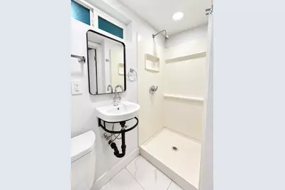 141 W Ashlan Avenue, Fresno, CA 93705 - Photo 49