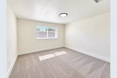 141 W Ashlan Avenue, Fresno, CA 93705 - Photo 21