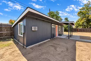 141 W Ashlan Ave, Fresno, CA 93705 - Photo 3