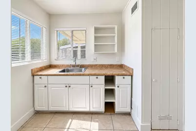 141 W Ashlan Avenue, Fresno, CA 93705 - Photo 39