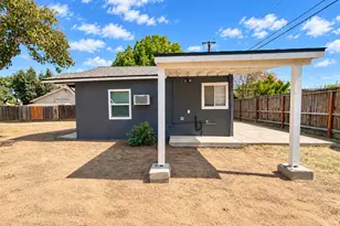141 W Ashlan Ave, Fresno, CA 93705 - Photo 59