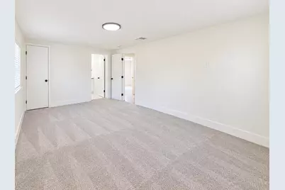 141 W Ashlan Avenue, Fresno, CA 93705 - Photo 25