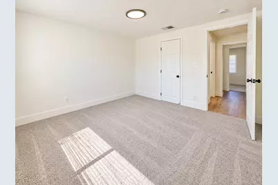 141 W Ashlan Avenue, Fresno, CA 93705 - Photo 23