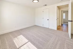 141 W Ashlan Ave, Fresno, CA 93705 - Photo 23