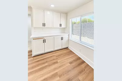 141 W Ashlan Avenue, Fresno, CA 93705 - Photo 11
