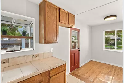 2180 Cambridge Street, Sacramento, CA 95815 - Photo 23