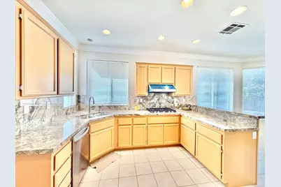 1053 L Aloutte Way, Sacramento, CA 95831 - Photo 9