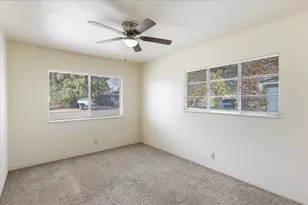 324 W Pearl Ave, Stockton, CA 95207 - Photo 21