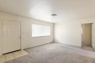 324 W Pearl Ave, Stockton, CA 95207 - Photo 11