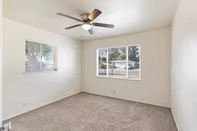 324 W Pearl Avenue, Stockton, CA 95207 - Photo 23