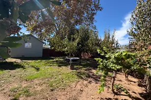 1319 Cannon St, Sacramento, CA 95815 - Photo 37