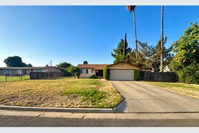 2201 Philip Avenue, Corcoran, CA 93212 - Photo 1